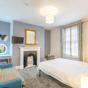 Minster Hub - 2 Min Walk 2 Minster! 3*, York Reino Unido
