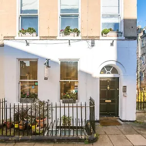 Bed & Breakfast The Henry ***